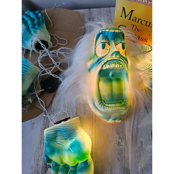 Sienna Marcuss the carcass as is Halloween light up vintage groundbreaker zombie - Picture 2 of 8